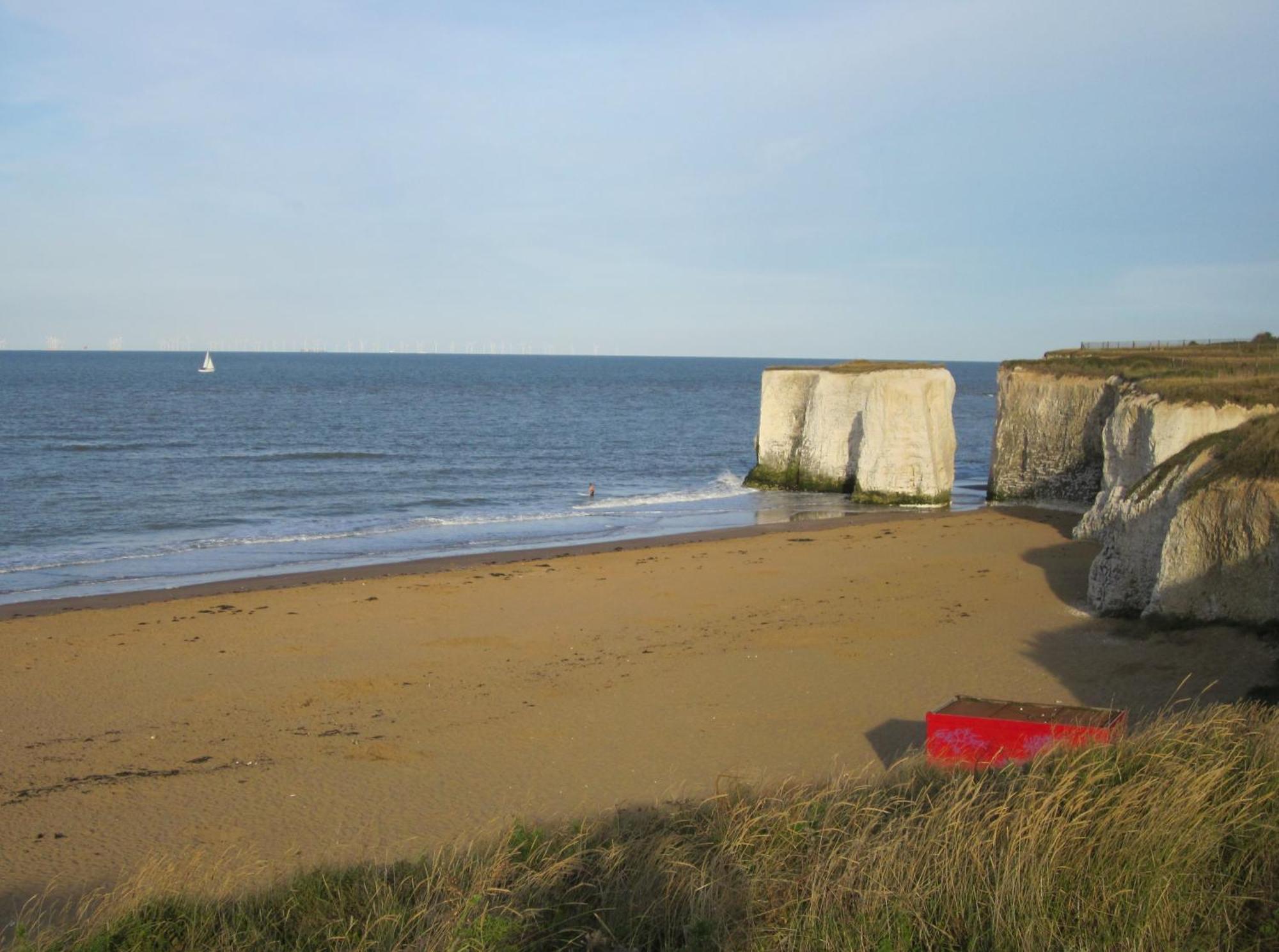 Bella, Two Bedroom Apartment Close To The Beach Margate Exterior photo